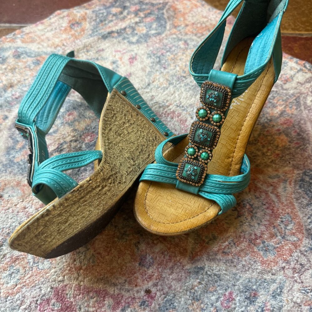 Patriotic Turquoise Gem Embellished Cork Wedge Sandals – Size 7 - Picture 3 of 6